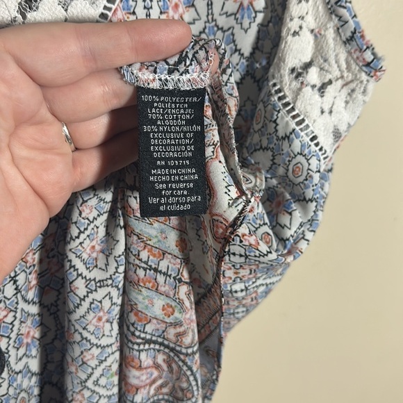 Zac‎ & Rachel Paisley Lace Trim Career Top | 1X - Picture 6 of 6